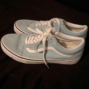 Vans Old School sneaker, size 10, lightly used. Good condition and clean.